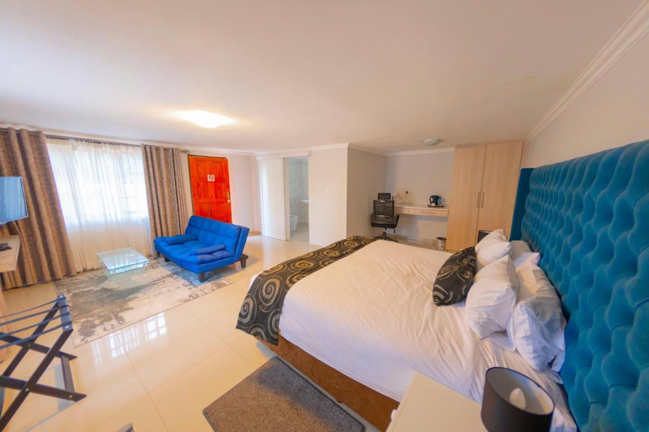 Green Lagoon Guest House ハボローネ エクステリア 写真