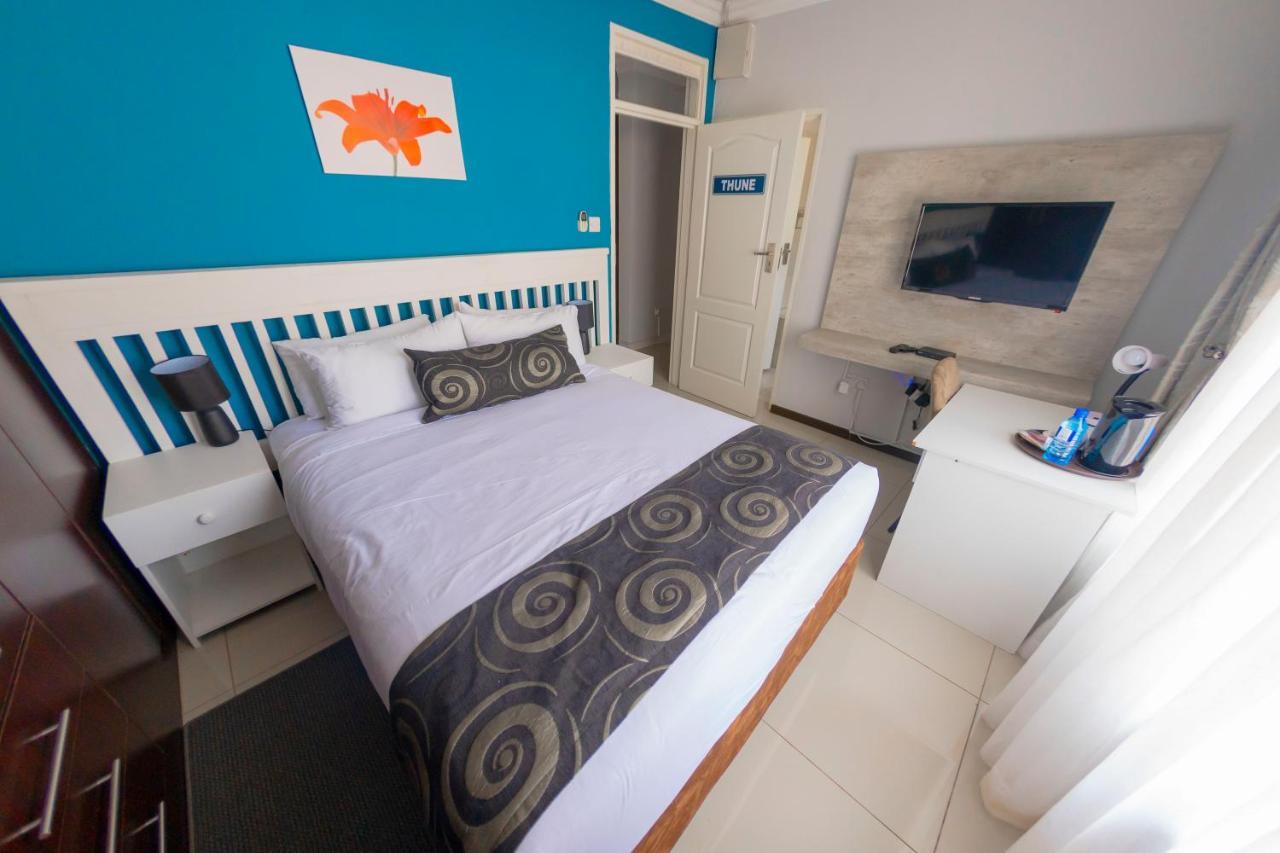 Green Lagoon Guest House ハボローネ エクステリア 写真