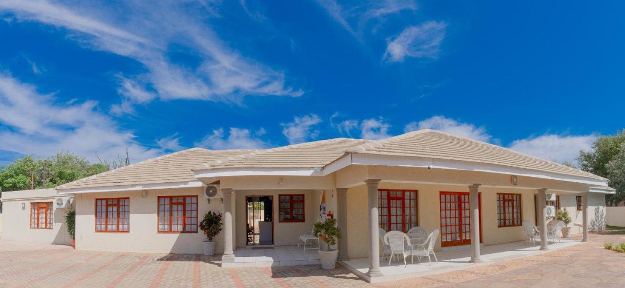 Green Lagoon Guest House ハボローネ エクステリア 写真